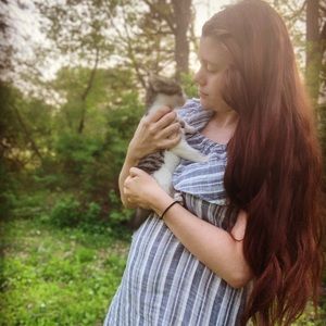 Meet your Posher, Larissa